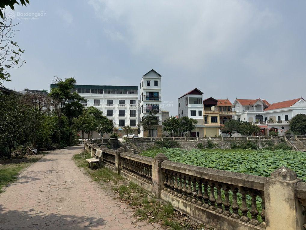 Đất vàng Đại Cát, vuông đẹp, ô tô lùi cổng