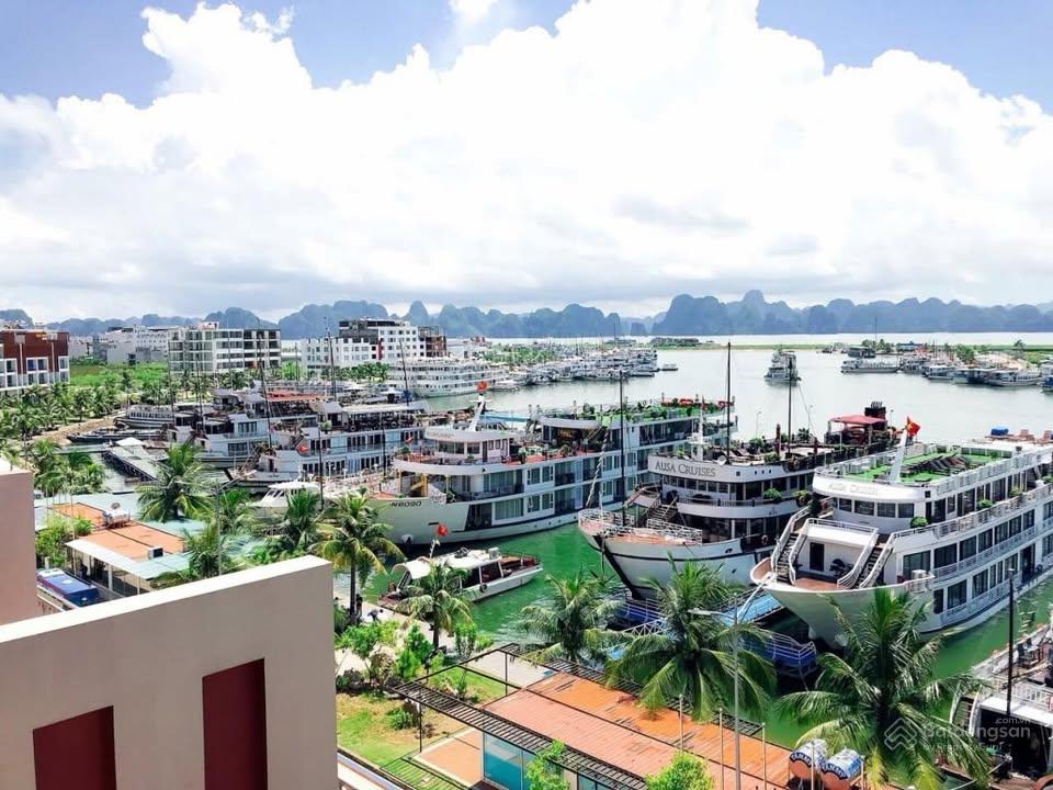Duy nhất 1 căn lk Tuần Châu, sổ đỏ, khu K, giá sốc chỉ 7,x tỷ, mặt cảng bến du thuyền. 0973 670 ***
