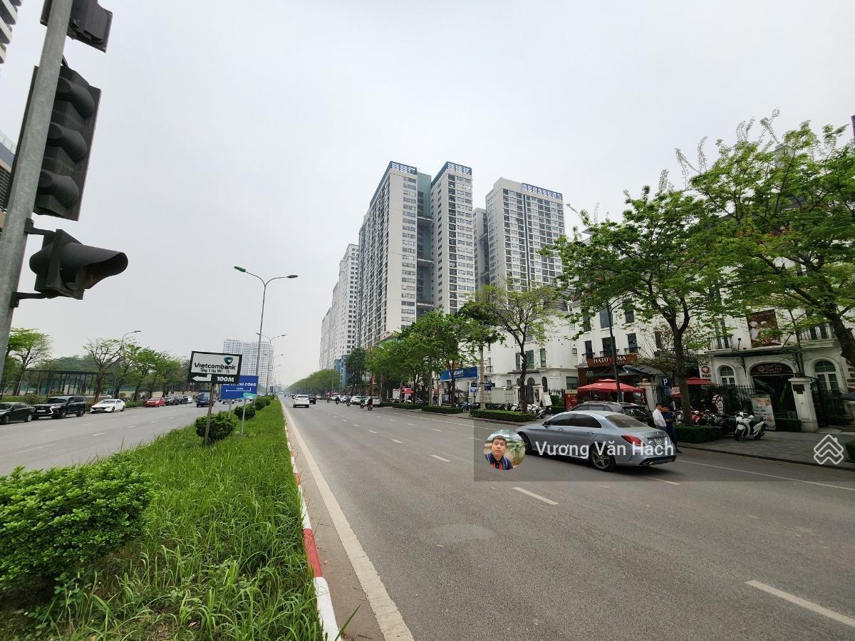 Chính chủ bán biệt thự Embassy mặt phố (Xuân Tảo) Nguyễn Văn Huyên kéo dài - dòng tiền 2.5 tỷ/năm Chính chủ bán biệt thự Embassy mặt phố (Xuân Tảo) Nguyễn Văn Huyên kéo dài - dòng tiền 2.5 tỷ/năm