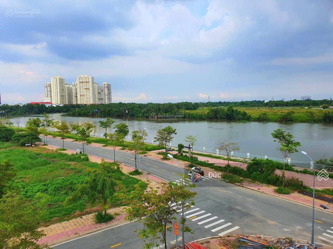 Kẹt tiền bán nhanh lô villa KDC Bộ Công An, đường Phạm Hữu Lầu, giá 66tr/m2. LH: 0909 460 *** Đức