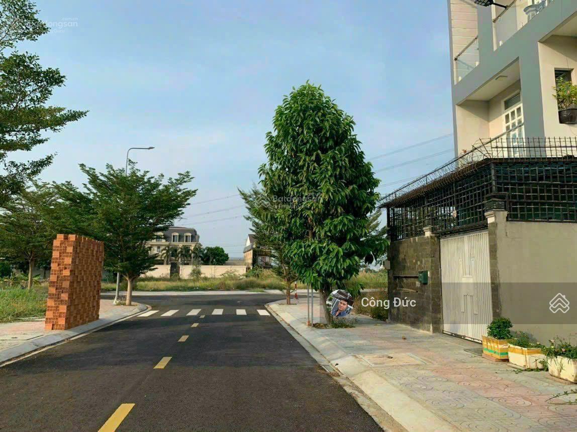 Cần tiền bán gấp 1 trong 2 nền KDC Thanh Nhựt đường Phạm Hữu Lầu giá rẻ 69tr/m2. 0909 460 *** Đức