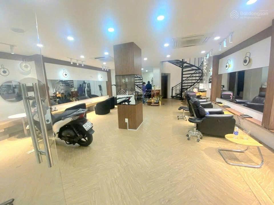 Biệt thự vừa mang phong cách Nhật Bản chỉ có duy nhất 1 căn  ngay trung tâm Quận 1