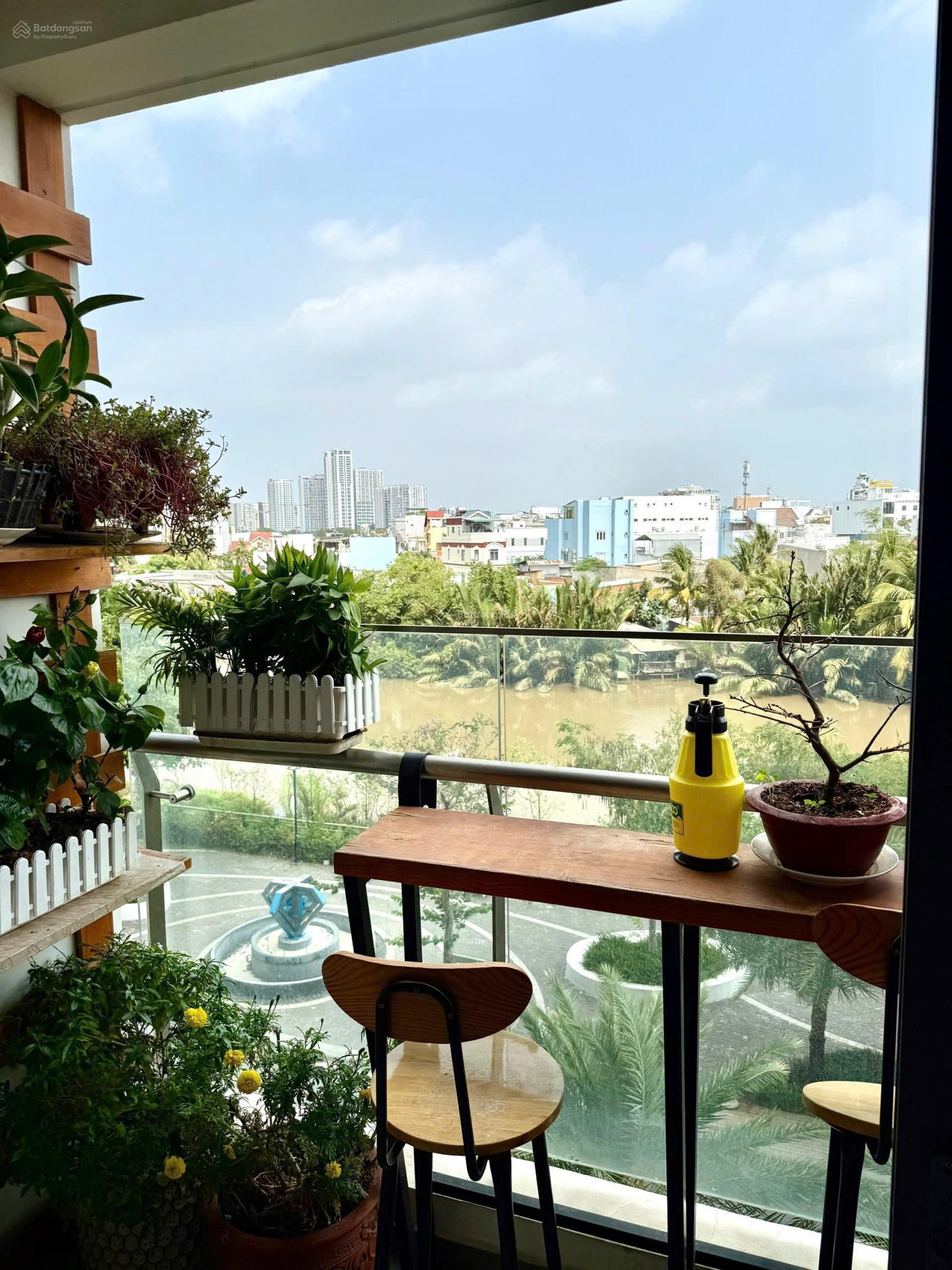 Bán CC D'Lusso, Nguyễn Thị Định, An Phú, Quận 2, 2PN 2WC, 68,5m2 giá 5.9 tỷ (thương lượng). SHR