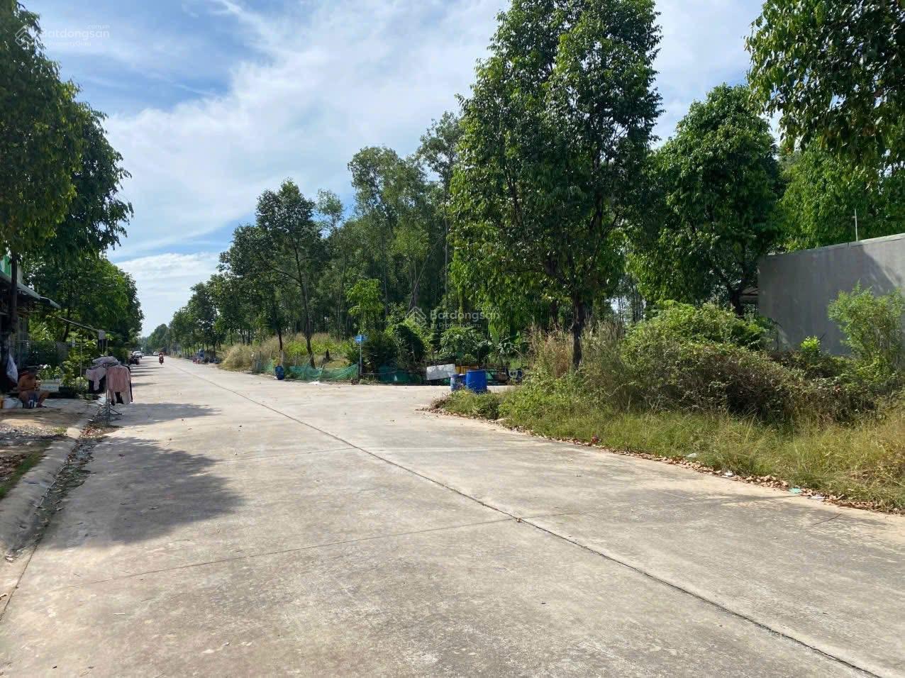 Bán lô góc 2 mặt tiền Mỹ Phước 3, vị trí kinh doanh buôn bán giá rẻ ngang lô thường