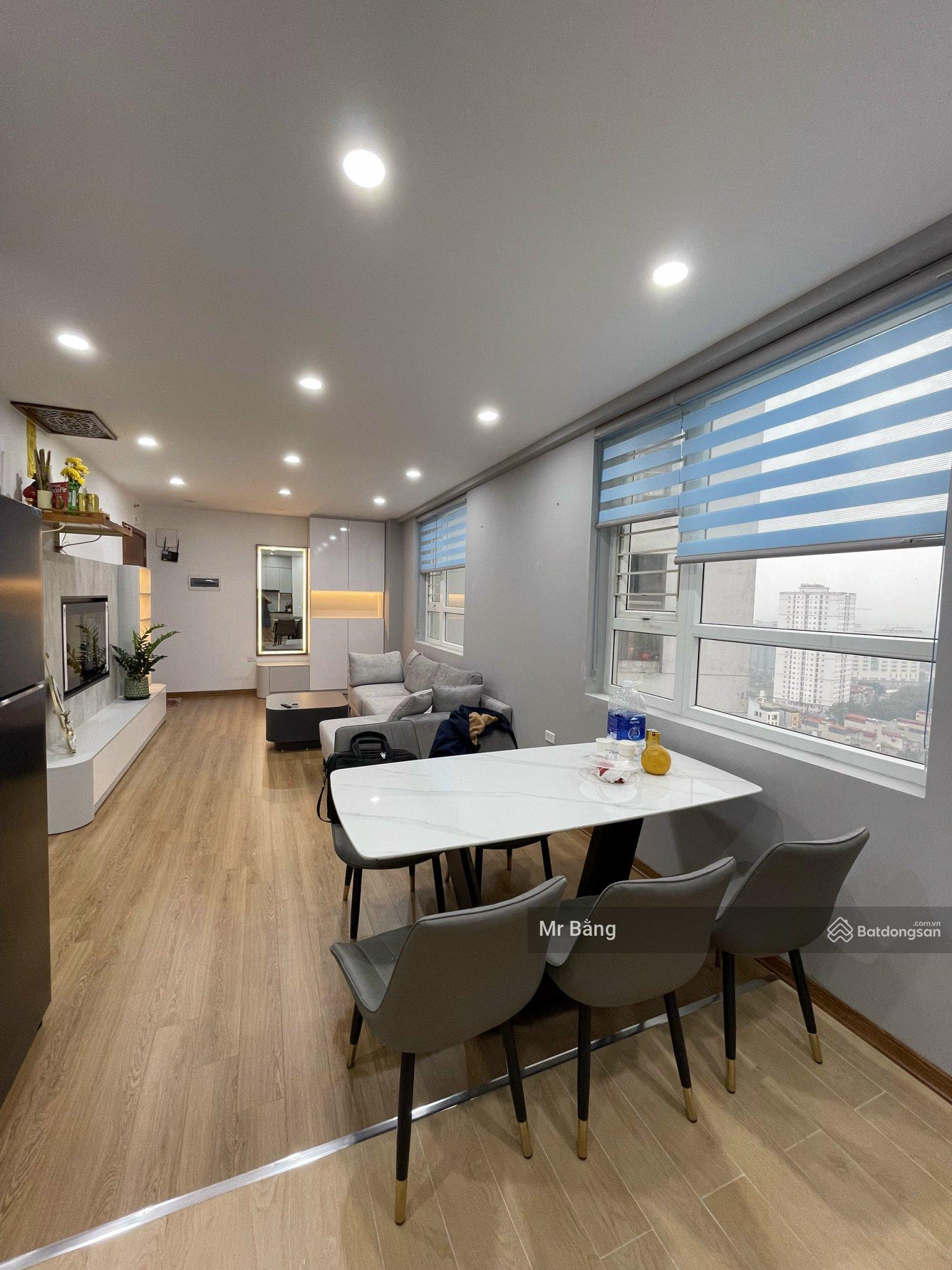 Cần bán 3 căn hộ chung cư CT2 KĐT Nghĩa Đô, DT: 46m2 - 70m2, 2PN full nội thất đẹp, BC Nam, 6,16 tỷ