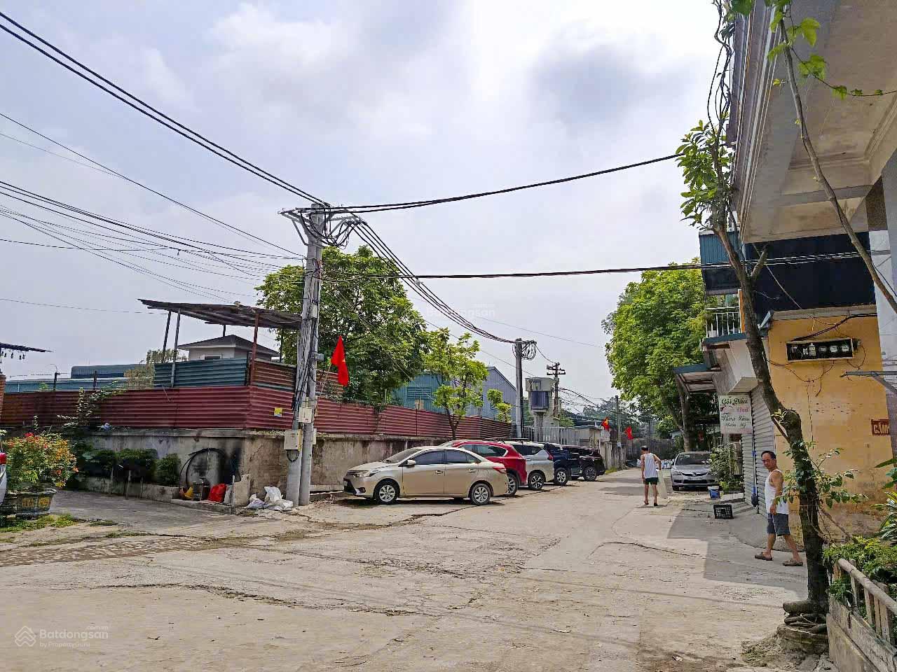 BÁN ĐẤT LIÊN NINH THANH TRÌ Ô TÔ ĐỖ CỬA, 2 MẶT THOÁNG - TẶNG NHÀ NGAY - 40M - 2.5 TỶ