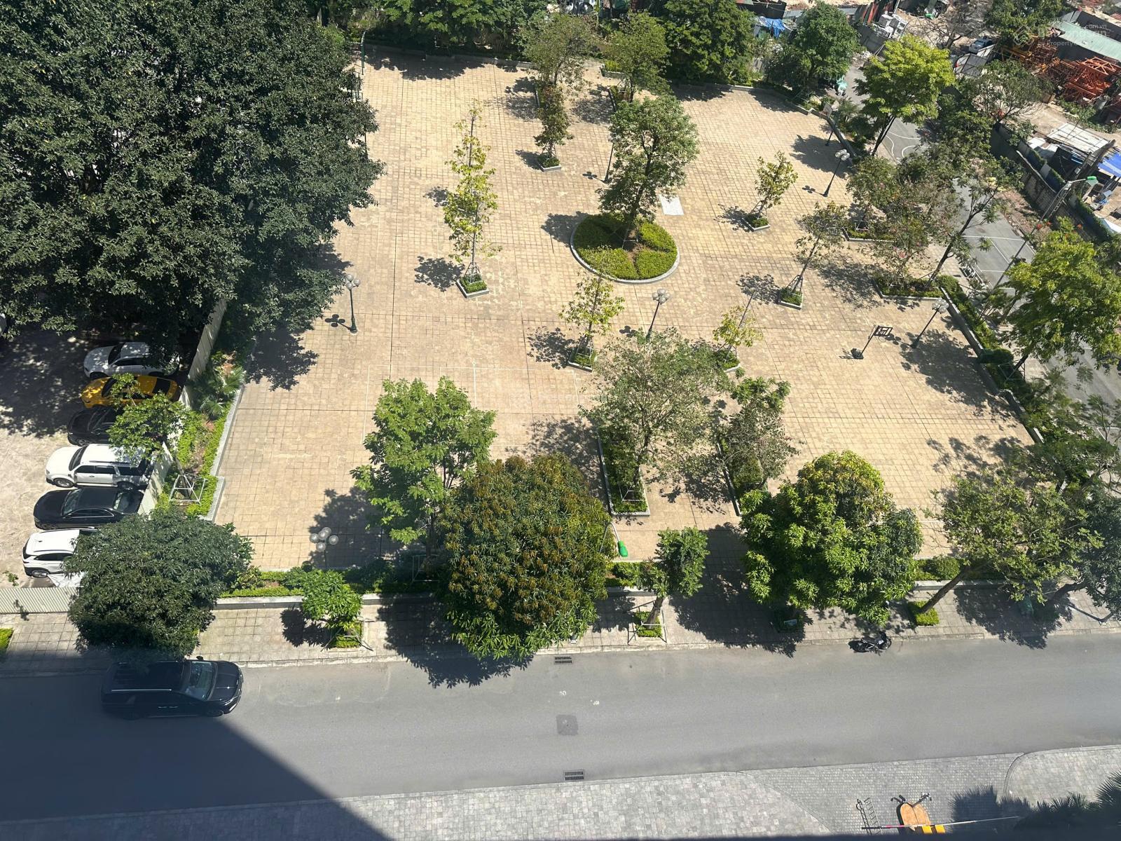 Chính chủ bán căn hộ 804 E4 Yên Hoà Park View DT 45,7m2 có 1PN 1WC, nhà đầy đủ nội thất