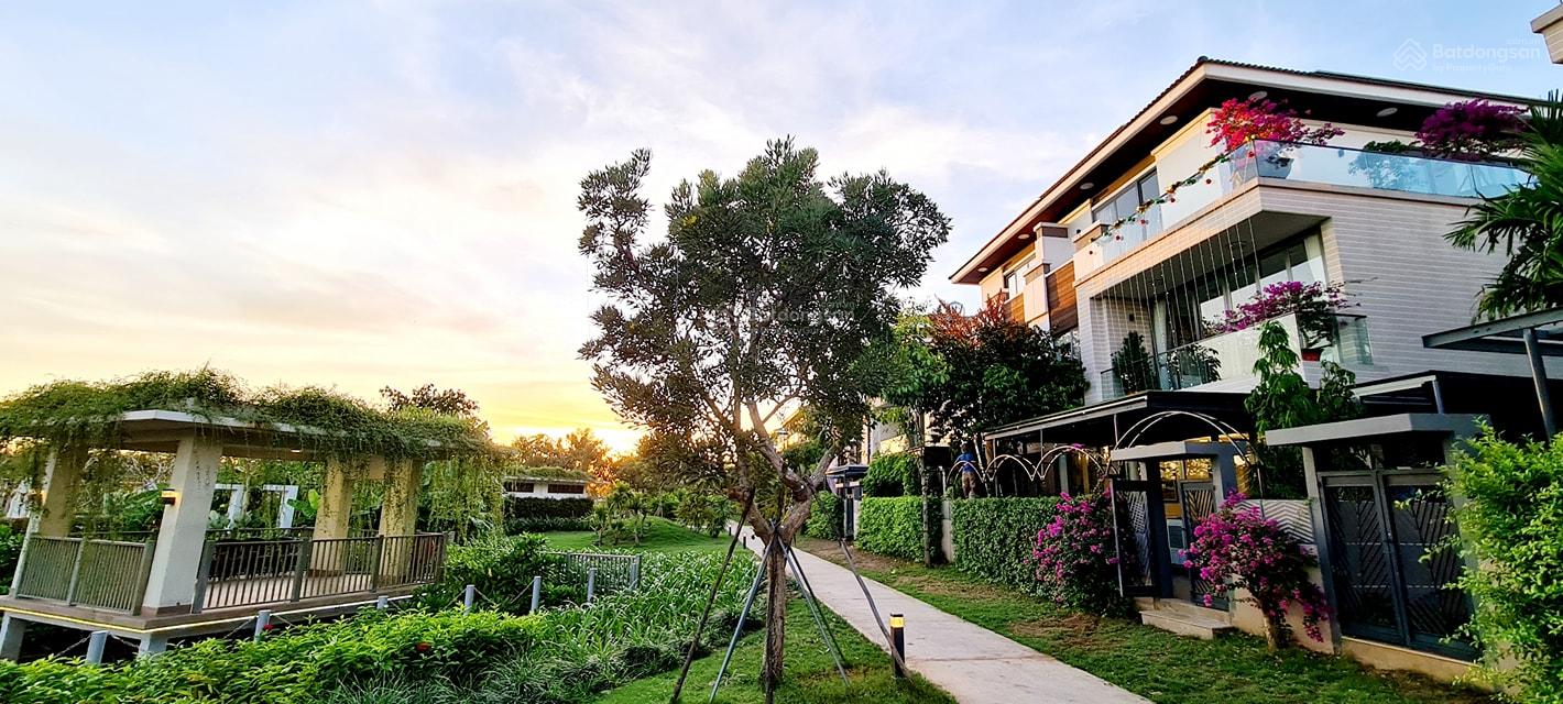 Bán nhà phố liền kề Lavila Phước Kiển, Nam Sài Gòn. Giá từ 11,8 tỷ - 15 tỷ. LH 0911 199 *** Bán nhà phố liền kề Lavila Phước Kiển, Nam Sài Gòn. Giá từ 11,8 tỷ - 15 tỷ. LH 0911 199 ***