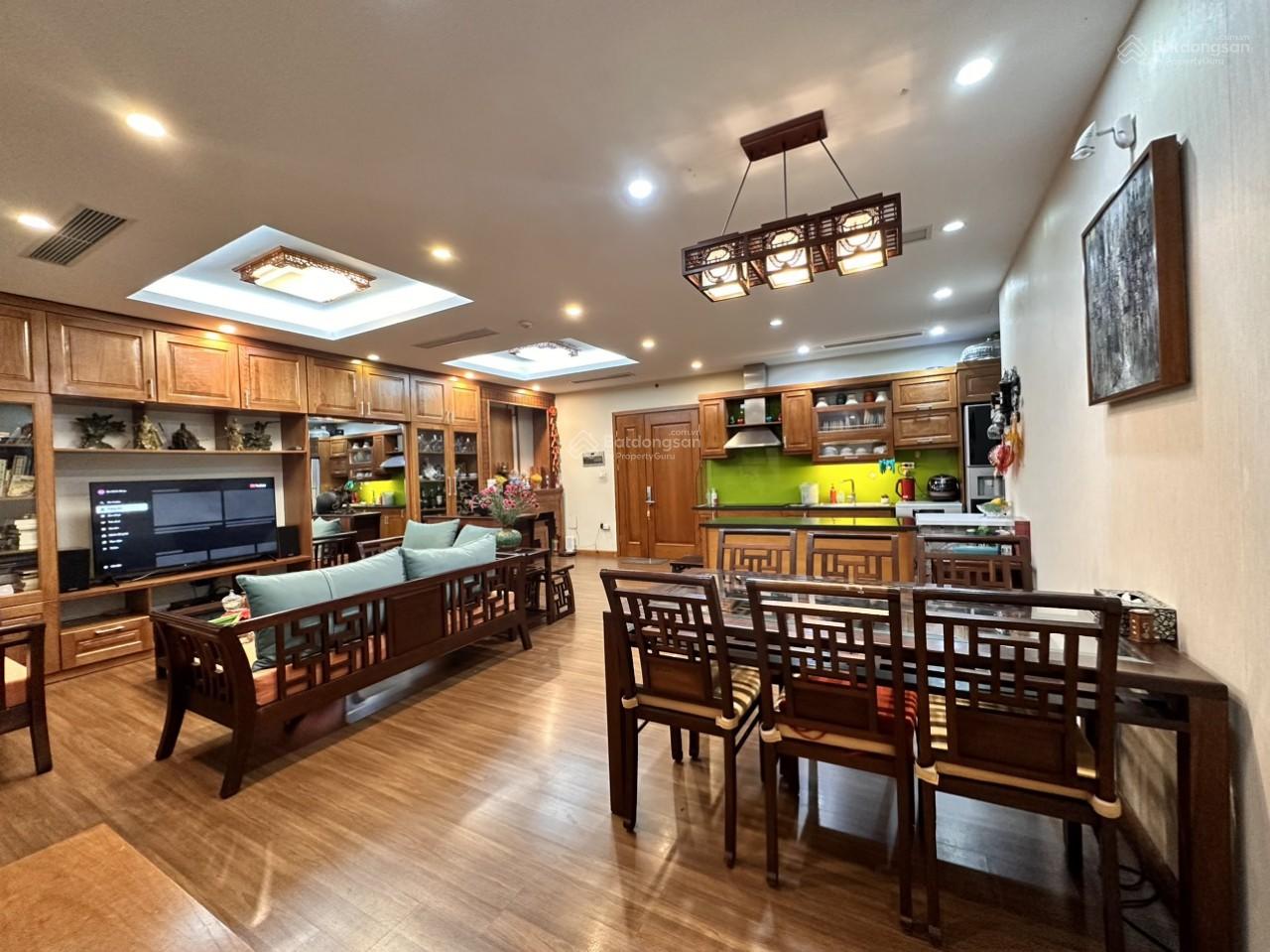 Bán 2 căn hộ chung cư EuroWindow 27 Trần Duy Hưng 98m², 115m² 8 tỷ - 8.9 tỷ