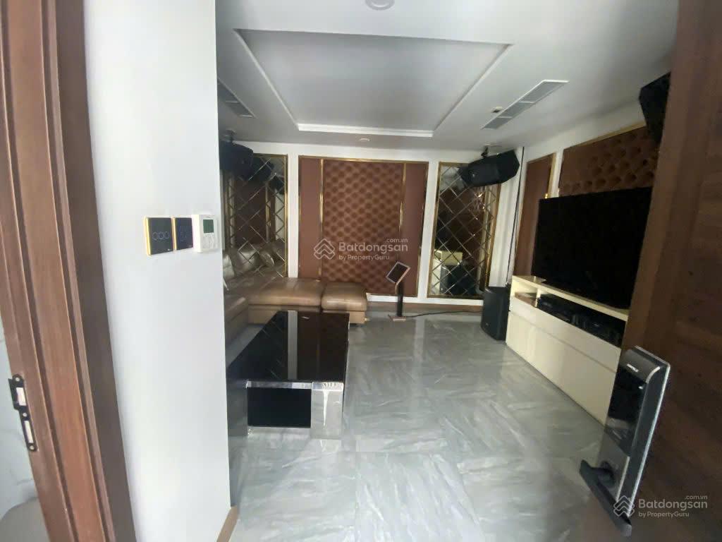 Bán nhà phố Him Lam, DT 5x20m, nội thất cao cấp - vào ở liền SHR, LH 0799 205 ***