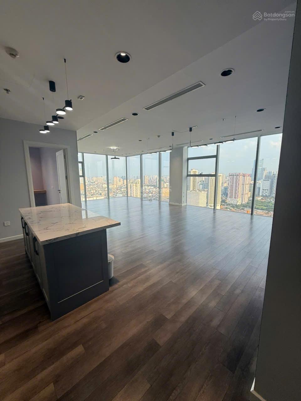 EM BÁN CĂN GÓC 3pn2vs tầng cao view toàn cảnh siêu đẹp giá rẻ độc nhất thị trường.