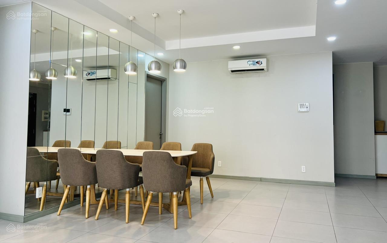 Cho thuê căn hộ 3PN, 3WC, 115m2 tại Oriental Plaza, 13,9 triệu/tháng liên hệ 0949 200 ***