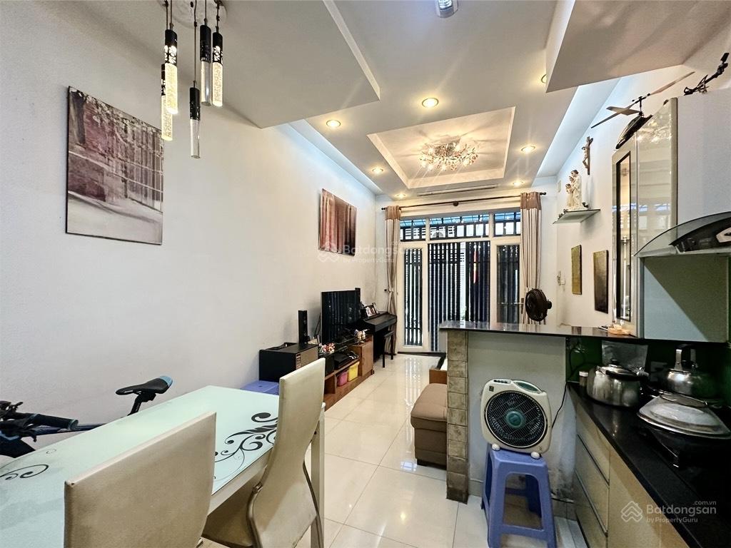 Nhà đẹp, hẻm XH 6m, sổ đẹp - Nguyễn Đình Chiểu - 3.3x11m (36m2), 4 tầng - nhích 8 tỷ Nhà đẹp, hẻm XH 6m, sổ đẹp - Nguyễn Đình Chiểu - 3.3x11m (36m2), 4 tầng - nhích 8 tỷ