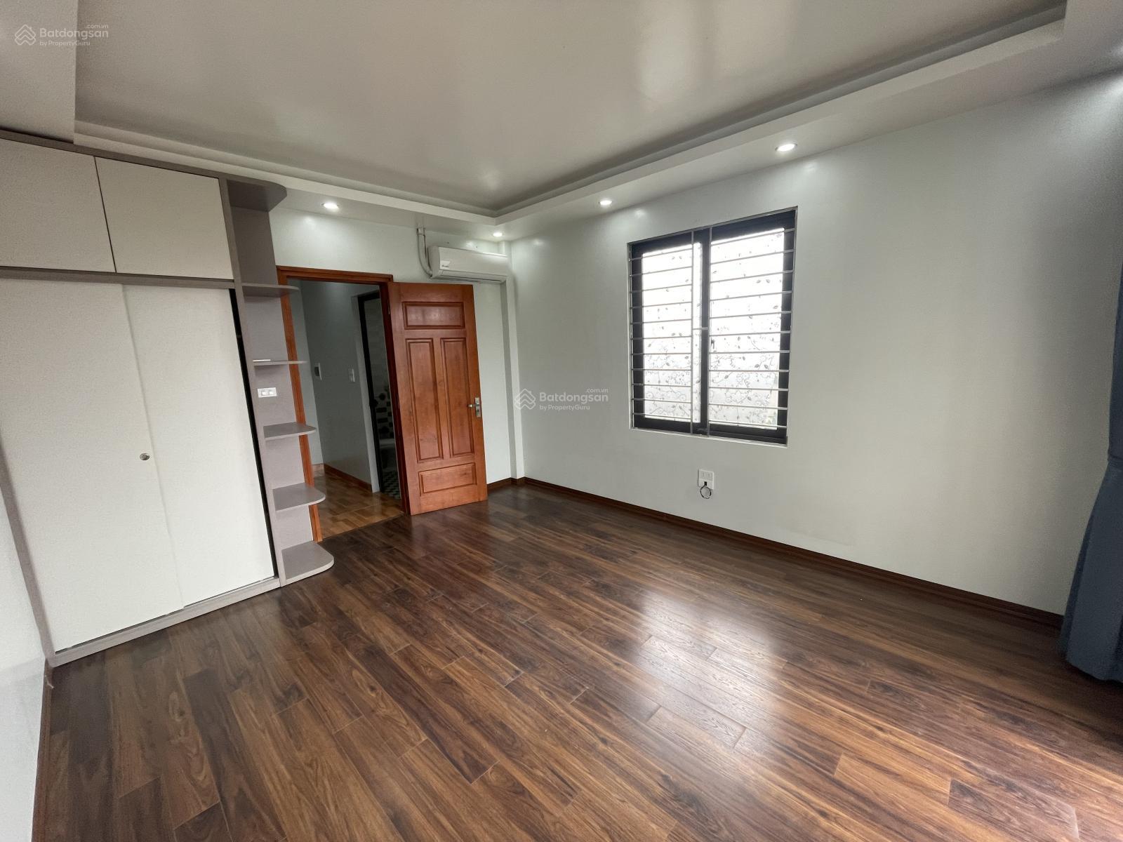 Căn góc nhà 5Tx32m2 gần chợ đầu mối phía Nam cuối Phú Lãm phố Xốm chỉ 3,75 tỷ