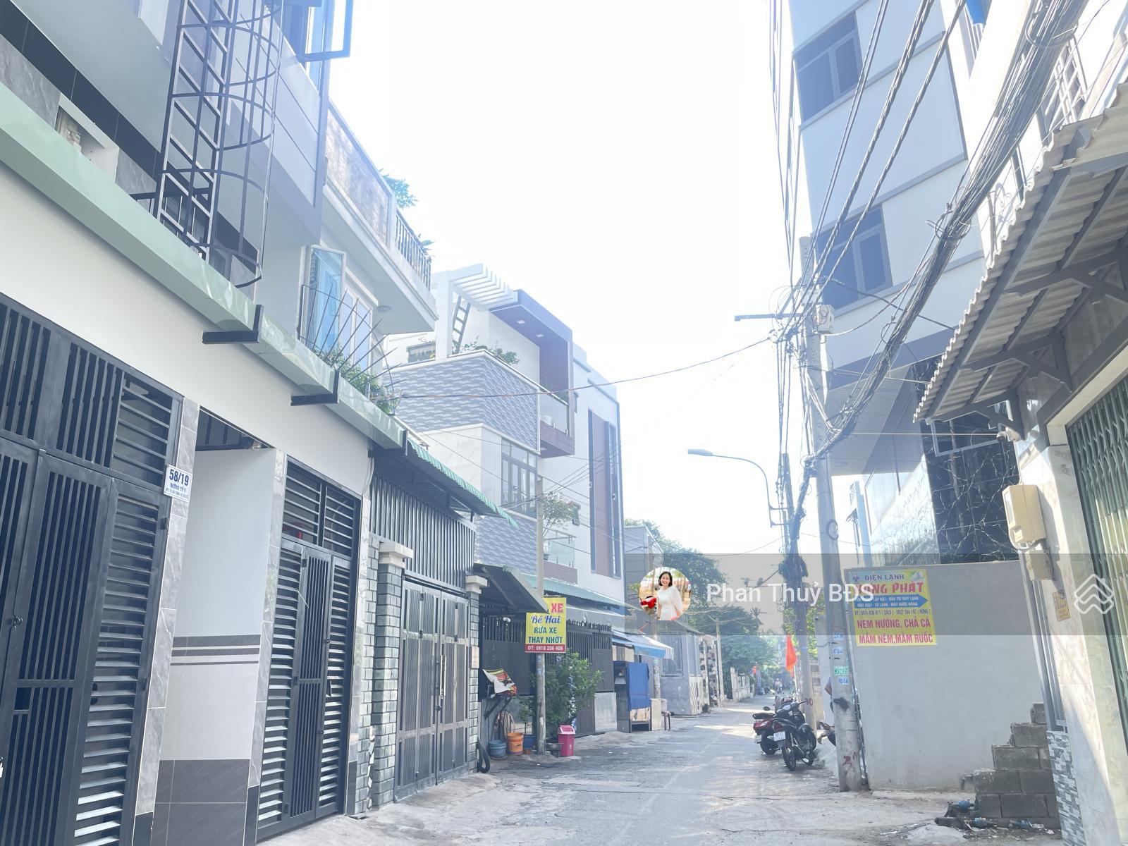 Đất 70,9m2 đại học Ngân Hàng hẻm xe hơi ngang 5m giá 4.350 tỷ