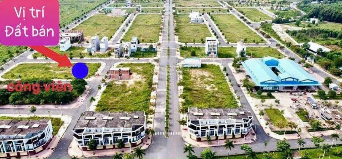 Trả nợ gấp. Nên tôi cần bán nhanh lô 90m2 sát chợ. Khu D2D Giá 1,95tỷ đất kinh doanh có sổ TC 100%.
