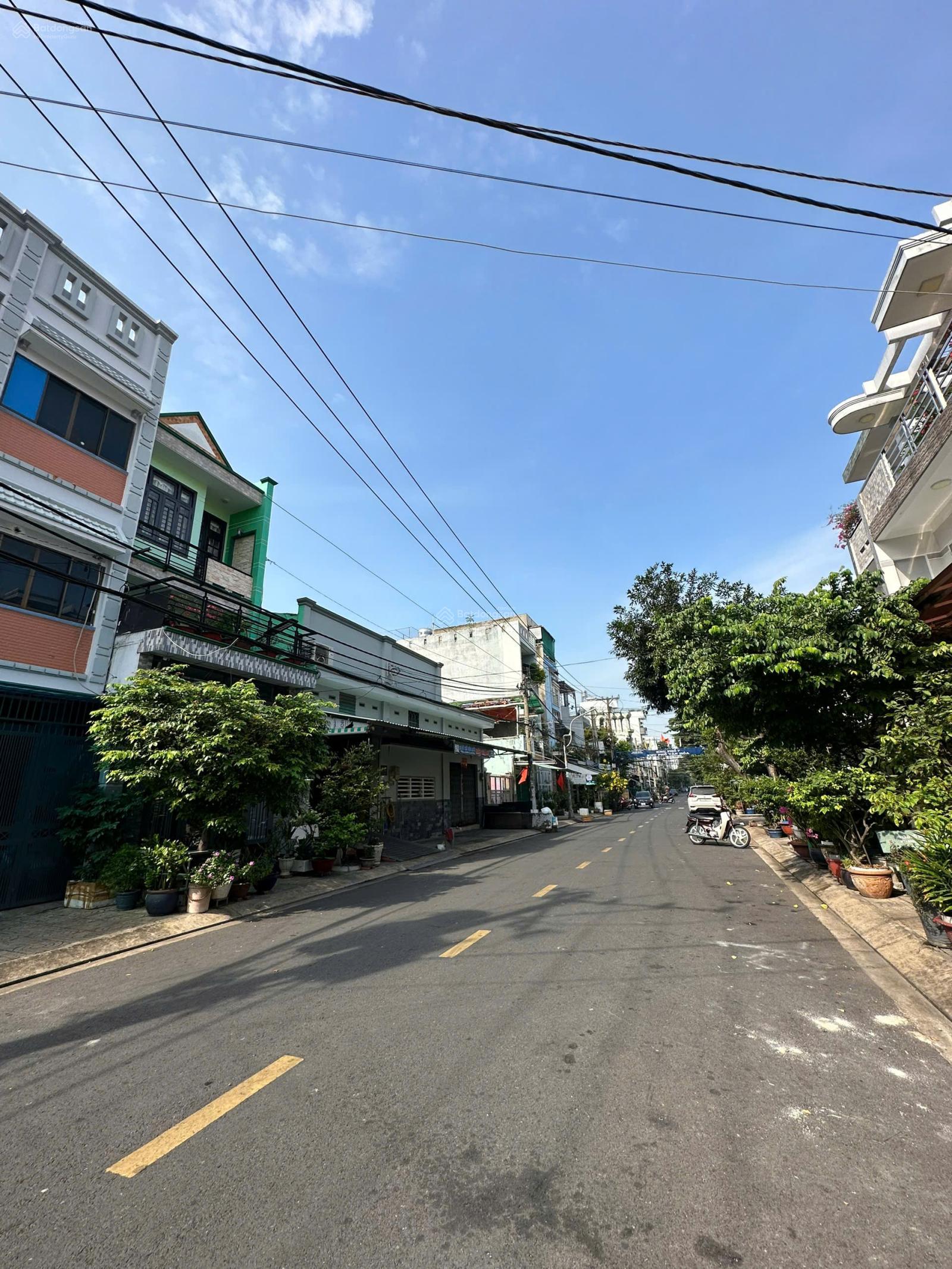 NHÀ ĐƯỜNG MẶT TIỀN LÊ NIỆM, 6M X 15M, 1 TRỆT 1 LẦU, GIÁ 10.7 TỶ NHÀ ĐƯỜNG MẶT TIỀN LÊ NIỆM, 6M X 15M, 1 TRỆT 1 LẦU, GIÁ 10.7 TỶ