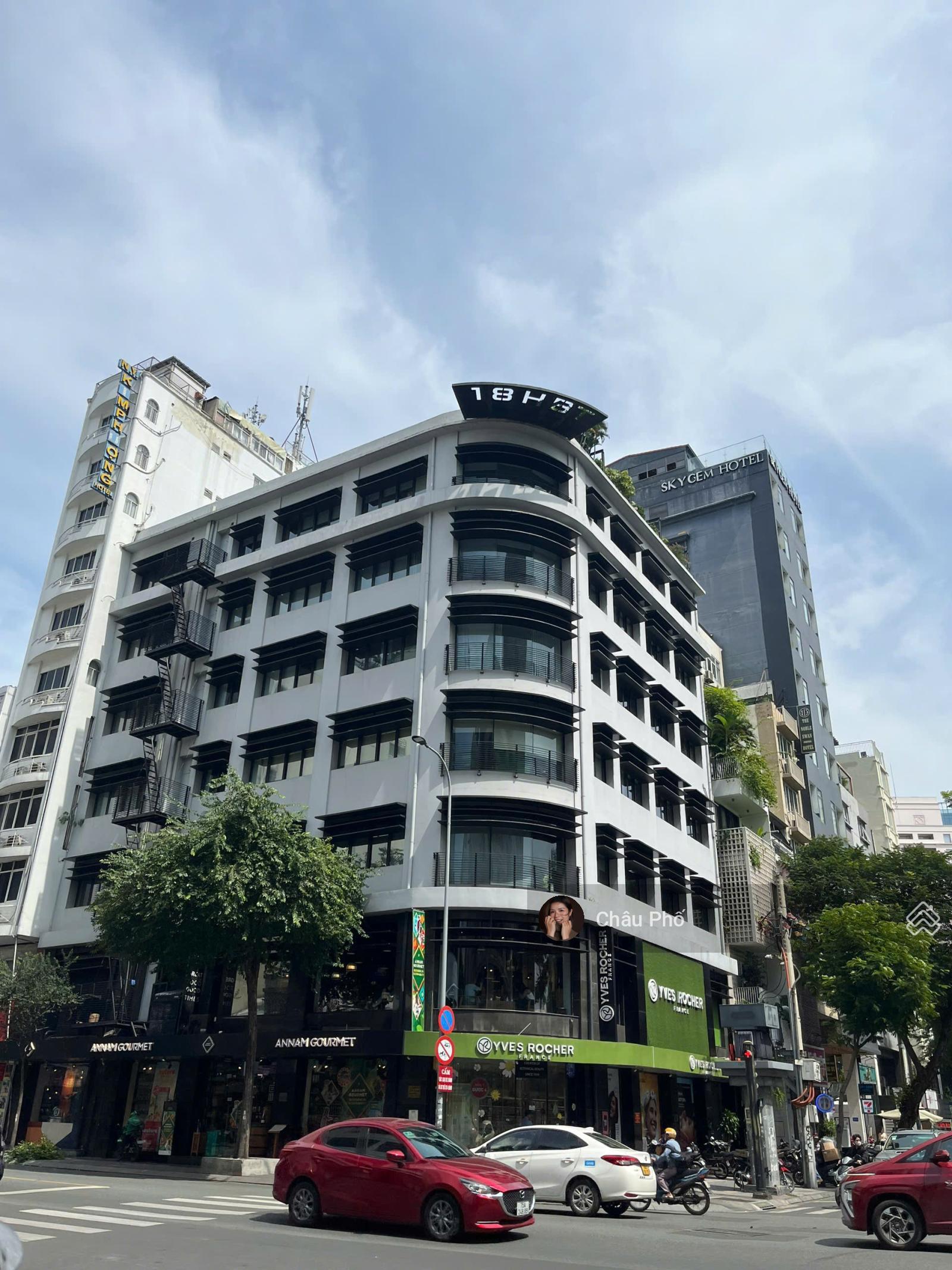 Bán tòa nhà MT đường Đặng Thùy Trâm, Bình Thạnh - DT 15x30m - Hầm 7 tầng - HDT 380tr - Giá 72 tỷ TL