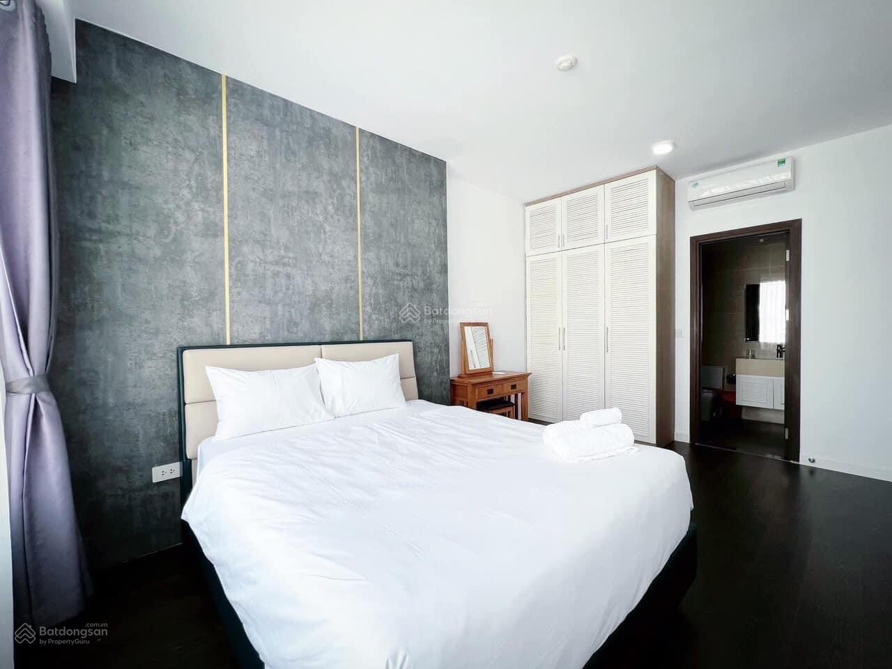 Bán Sunrise Riverside dt: 95m2; 3PN2WC; view sông và hồ bơi 2000m2; full NT; Giá 5.5 tỷ; 0972 443 ***