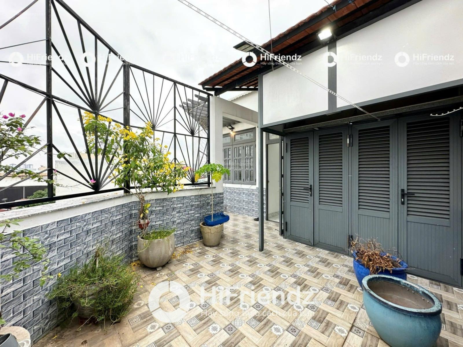 PENTHOUSE 2PN Bancol Sân Vườn ngay Luỹ Bán Bích - Hoà Bình - THANG MÁY RIÊNG CHO PHÒNG