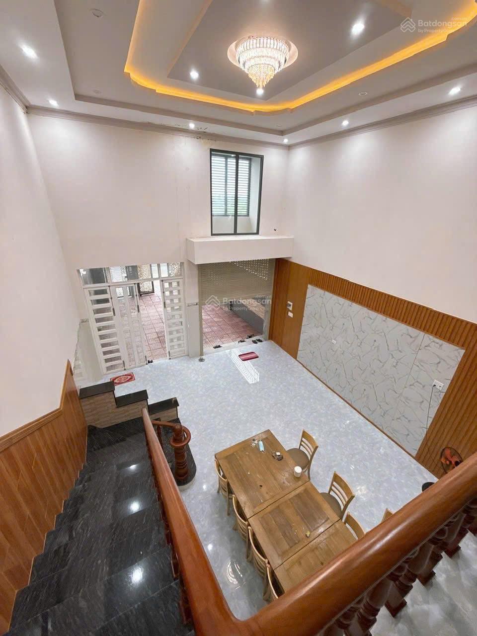 Chính chủ cần bán nhà 1 trệt 1 gác lửng khu dân cư Vip Phường Long Tâm TP Bà Rịa DT: 6x19 sổ hồng