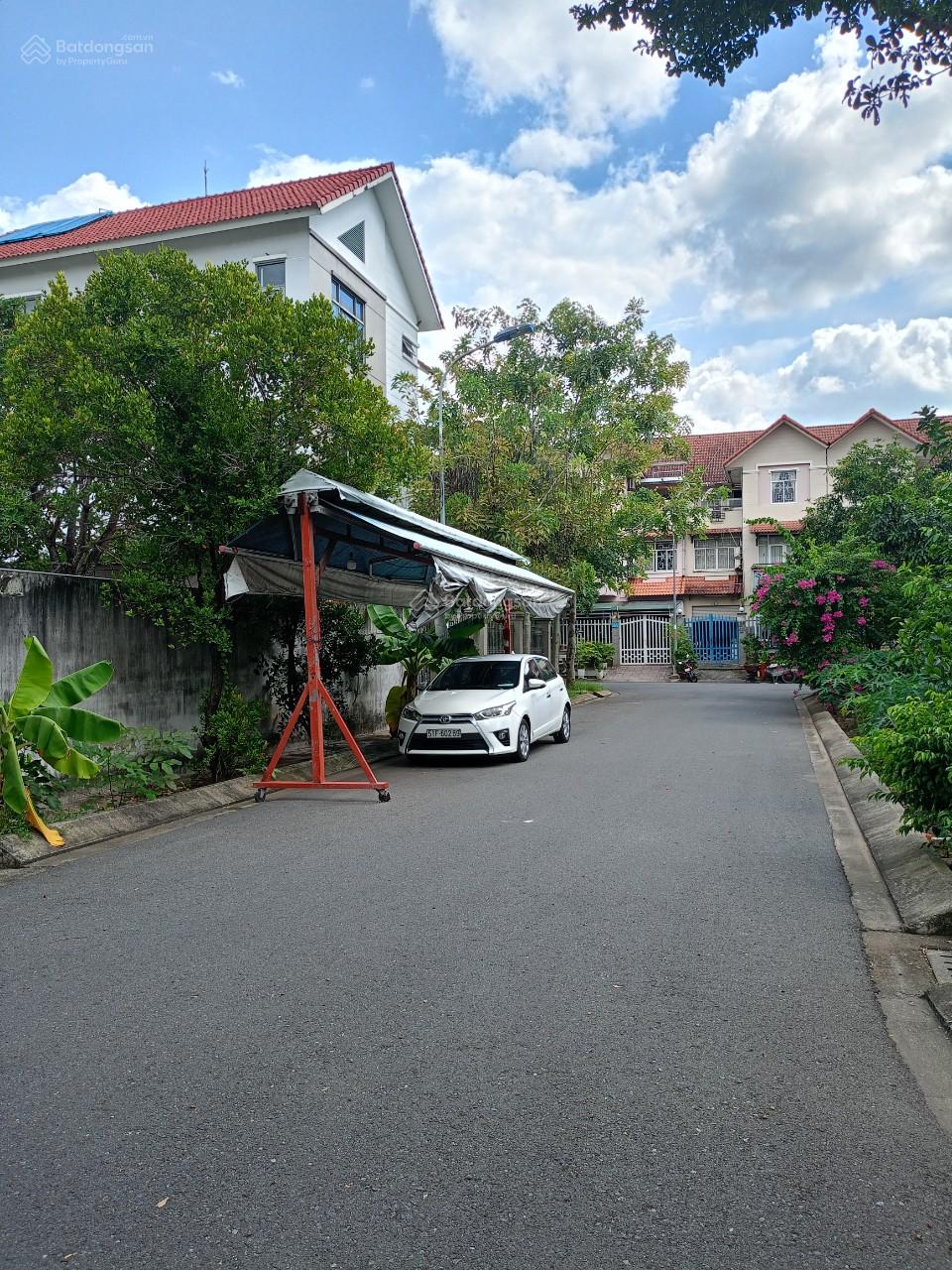 Bán đất biệt thự KDC Conic 13B, Phong Phú, Bình Chánh, giá bán: 67,5 triệu/m2 (TL). DT: 288m2 (SHR) Bán đất biệt thự KDC Conic 13B, Phong Phú, Bình Chánh, giá bán: 67,5 triệu/m2 (TL). DT: 288m2 (SHR)