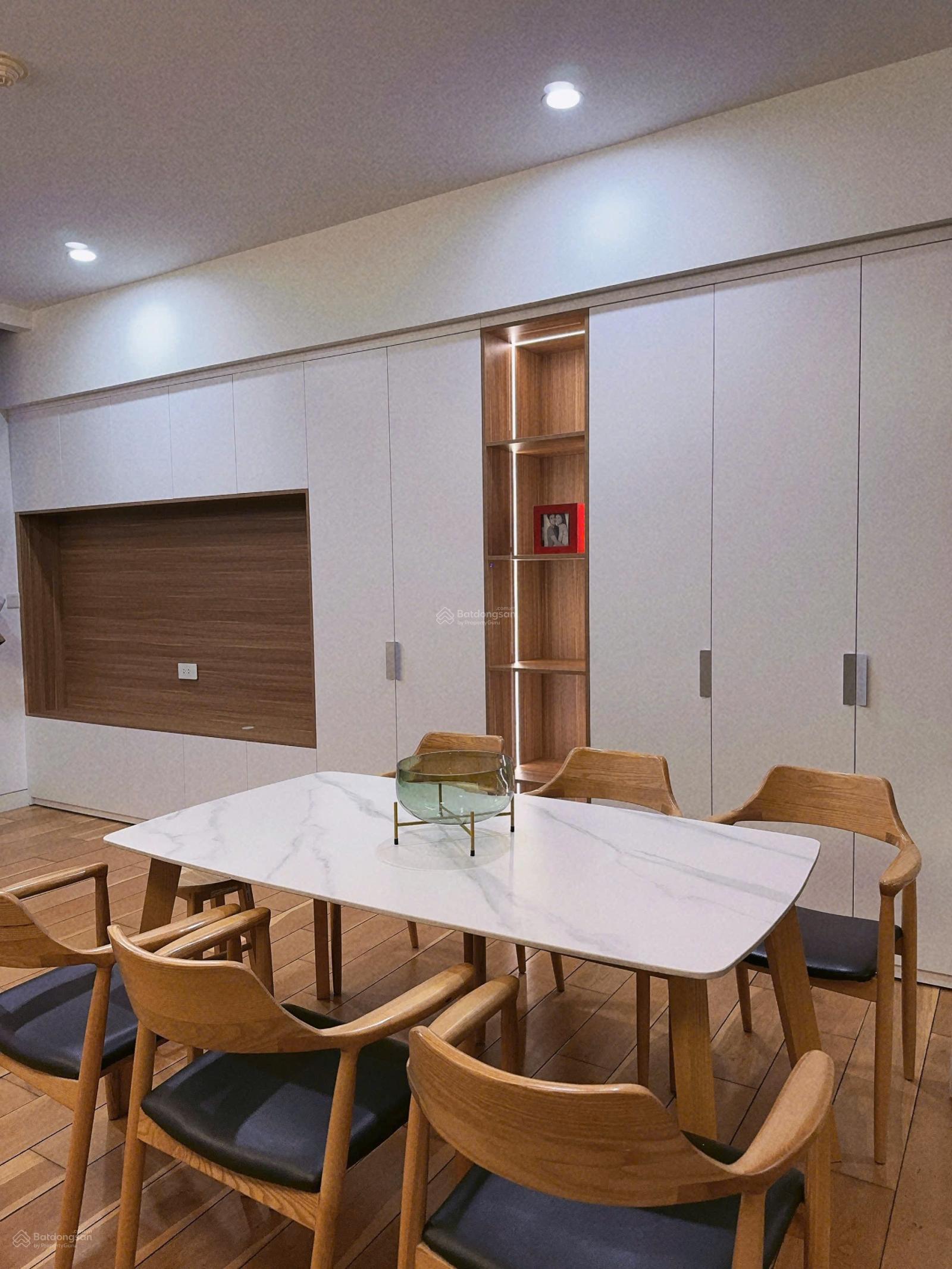 Em bán căn siêu đẹp Indochina Plaza 131m2 full đồ, sẵn sổ tầng cao view cực đẹp