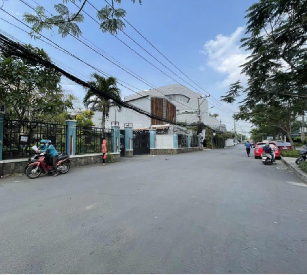 NGỘP BÁN 4,2 TỶ- ĐẤT ĐẸP 5x20 MT ĐƯỜNG SỐ 20, HIỆP BÌNH CHÁNH, THỦ ĐỨC. ĐƯỜNG 10M NGAY SAU GIGAMALL