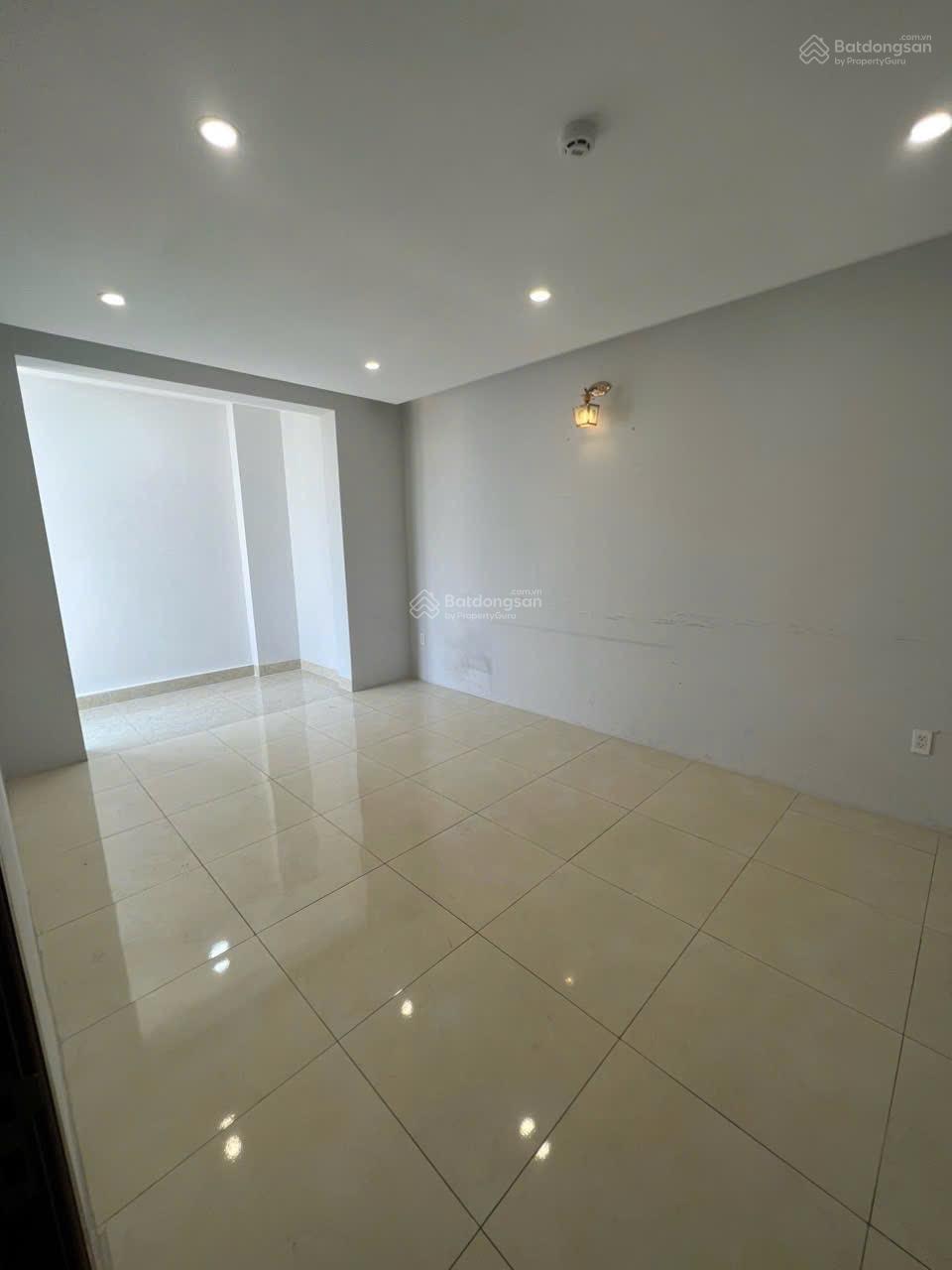 Cho thuê căn góc 2 MT đường Số 9 KDC Trung Sơn, 9x20m, hầm trệt 3 lầu 11pn có thang máy 52.5tr
