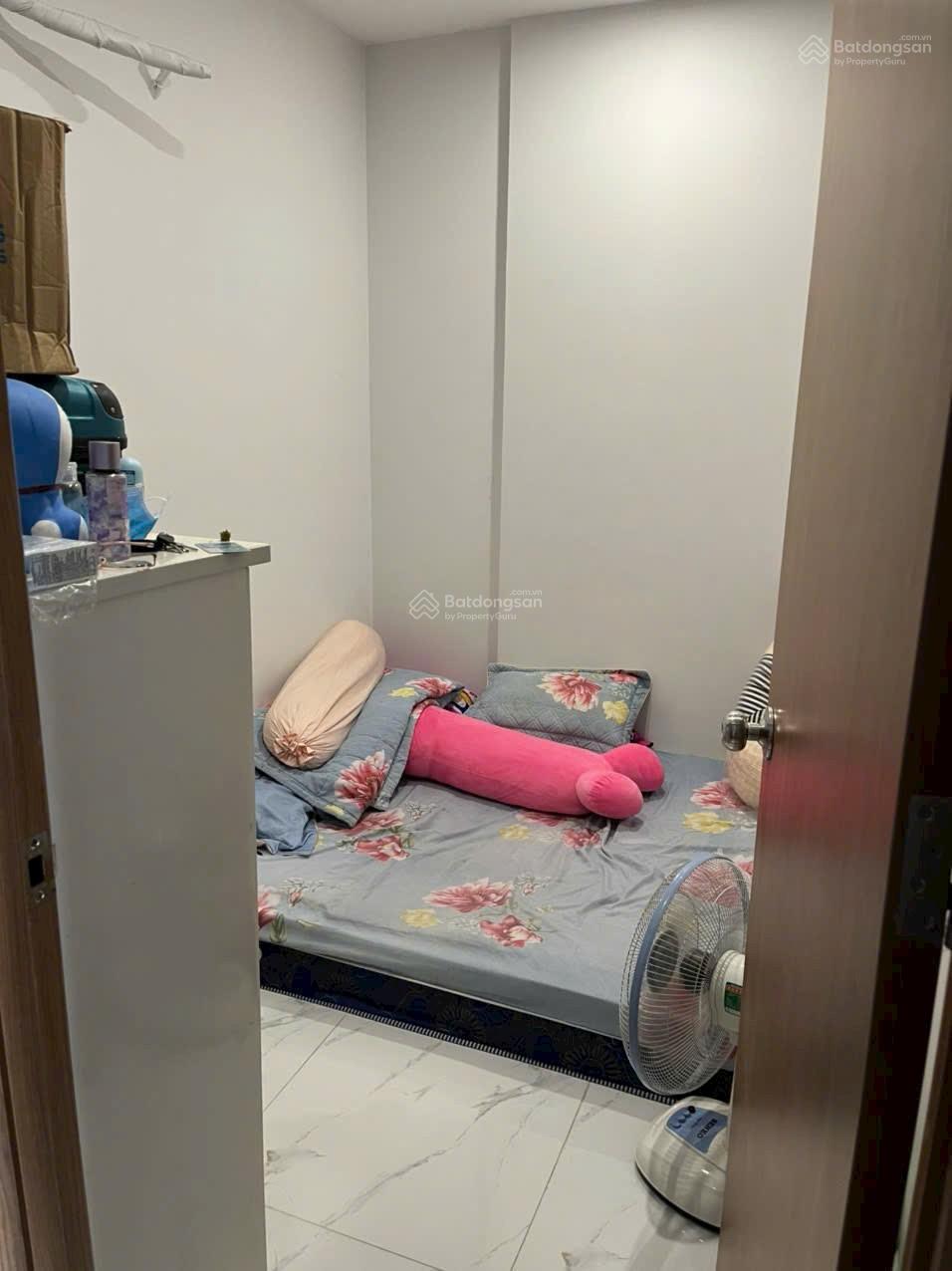 Chung cư Star Tower, 49,2m2, bao sổ: 1,135 tỷ, full nội thất như hình. Cho thuê đc 7 triệu/tháng