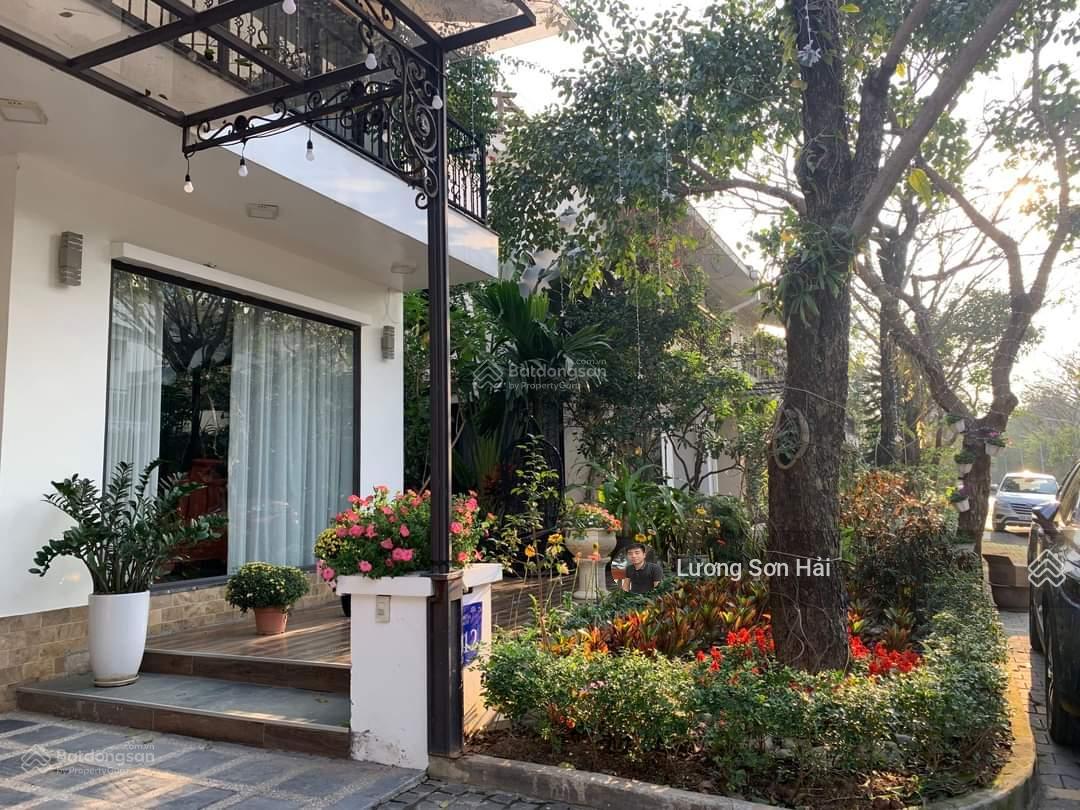 Bán nhanh biệt thự song lập Ecopark. Hải: 0704 725 ***