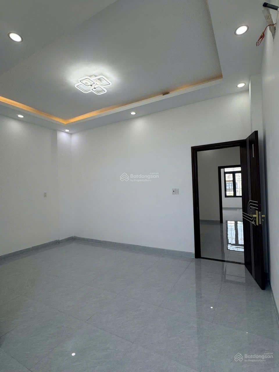 Nhà Riêng lẻ, sổ hoàn công,chưa qua kinh doanh, ngân hàng cho vay 2 tỷ