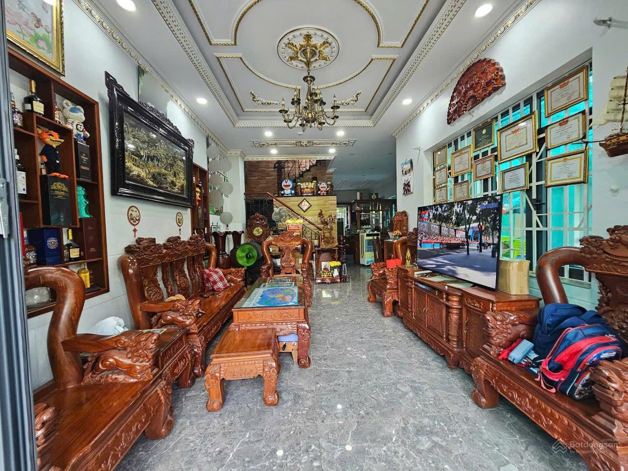 Chính chủ gửi bán biệt thự KDC Khang Điền, Phường Phước Long B, Tp Thủ Đức. DT: 160m2 / 18,5 tỷ