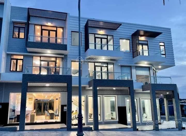Cần ra lô ParaGrus view công viên giá 15tr, view sân golf, shophouse, view hồ giá 15tr - 22tr/m2
