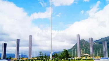 Hiếm! Bán Golden Bay Cam Lâm: Cặp góc giá chỉ 32tr/m2 view công viên xanh mát. LH: 0946 753 ***