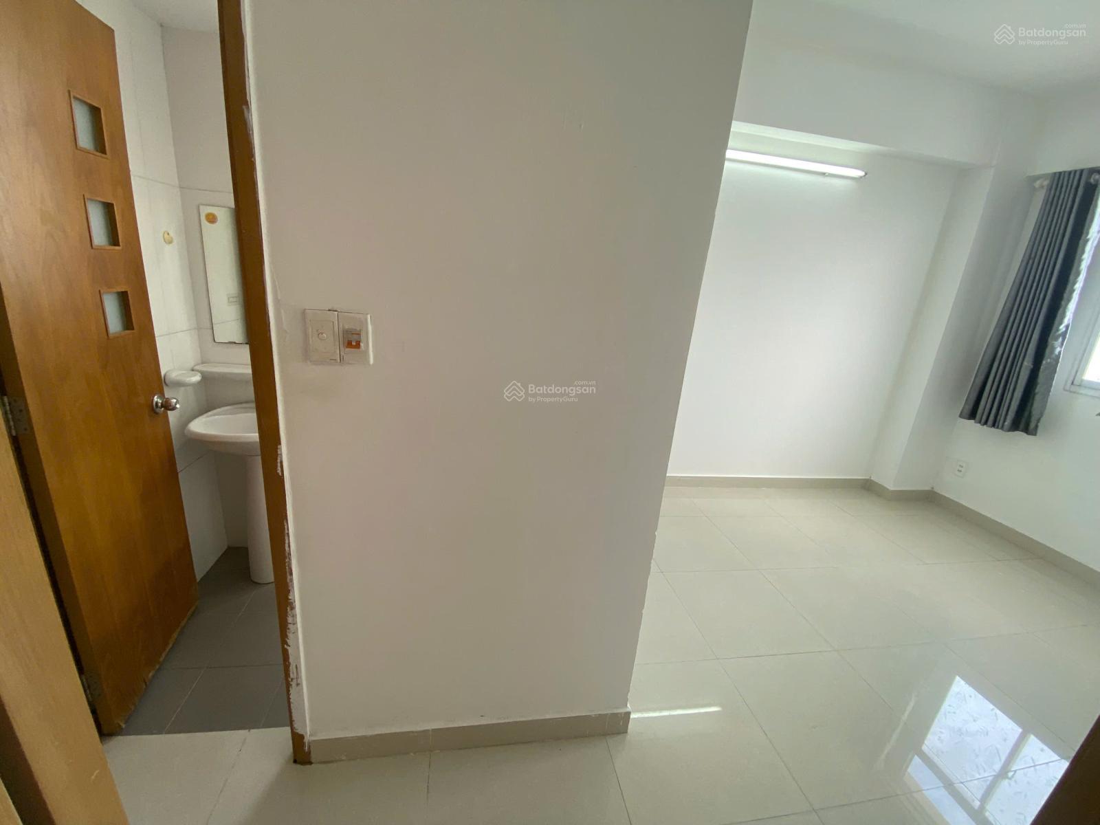 Cho nam thuê phòng trọ trong căn hộ chung cư Soho Bình Quới, 1 phòng ở 3 người. 2 triệu. 0902 509 ***