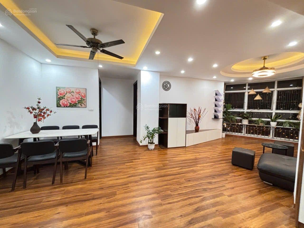 Hiếm! Căn 2 ngủ 90m2 CT5B Mễ Trì Thượng hướng mát giá 5 tỷ chuẩn giá có TL