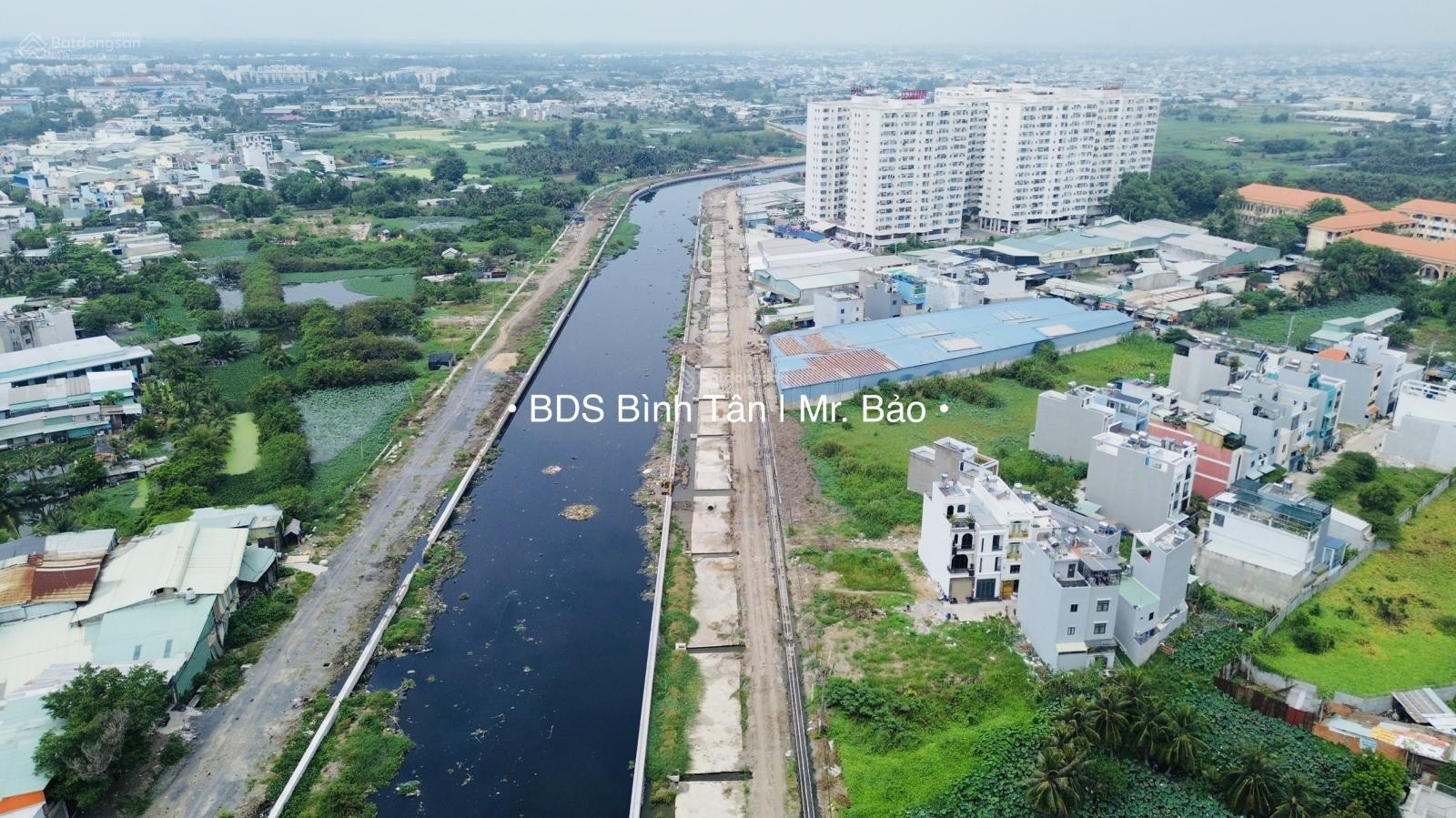 Đất đầu tư mặt tiền đường 20m Kênh Tham Lương 80m2 giá tốt 5,7 tỷ SHR Đất đầu tư mặt tiền đường 20m Kênh Tham Lương 80m2 giá tốt 5,7 tỷ SHR