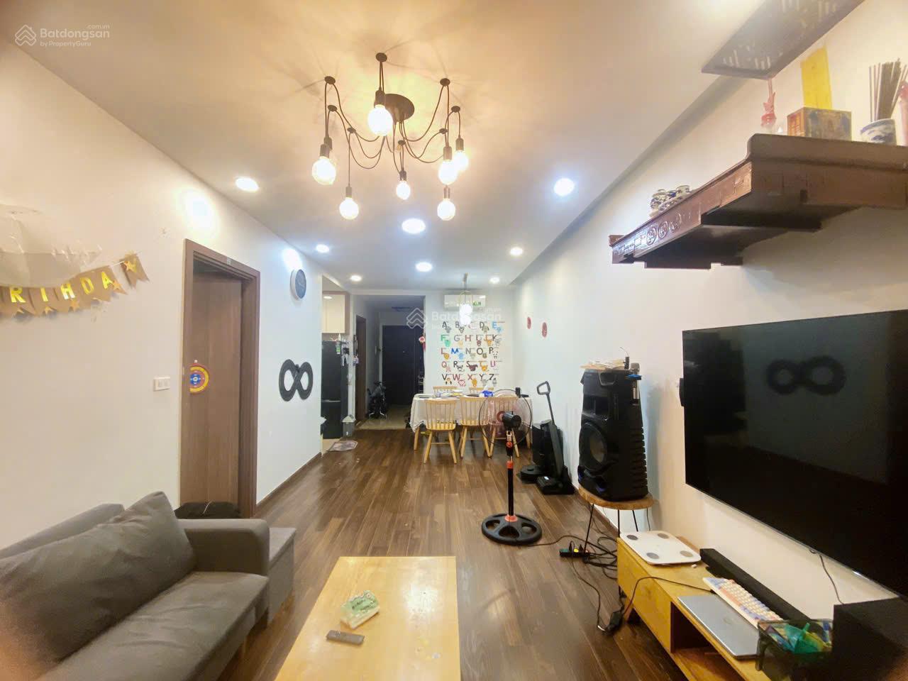 Bán căn hộ 2 phòng ngủ 1 vệ sinh toà A14 Nam Trung Yên, diện tích 55m2, nội thất cơ bản, 5 tỷ