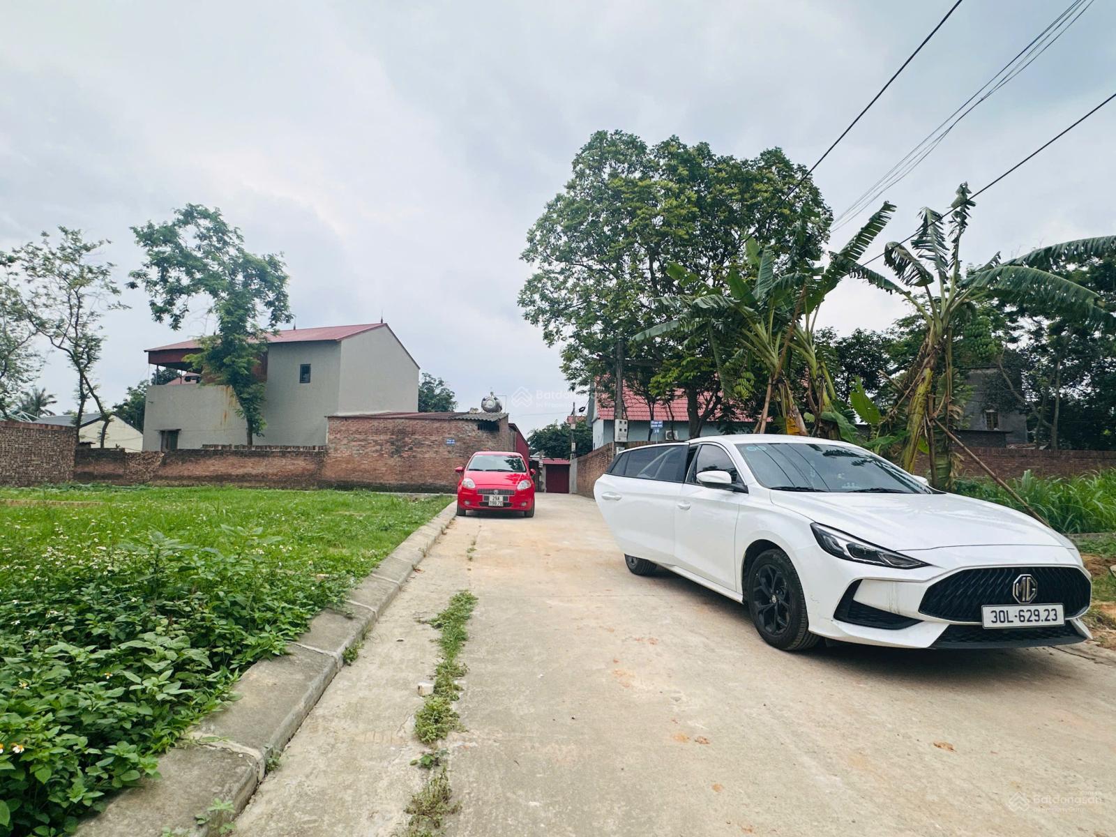 102m2 Sơn Đoài - Tân Minh đường 5m cực thoáng giá chỉ 20tr/m2 ô tô tránh nhau. LH 0976 677 ***