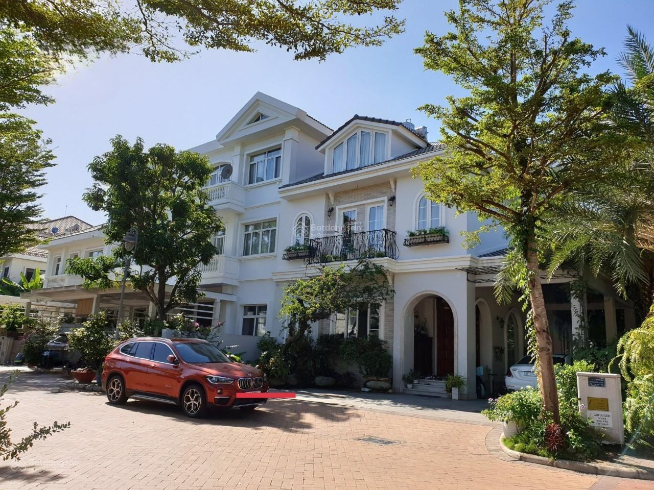 Bán biệt thự Mỹ Văn 2 - MT đường số 19m, nhà đẹp đối diện chung cư tương lai, giá tốt chỉ 99 tỷ