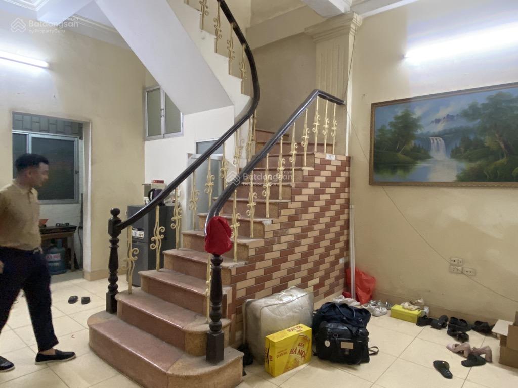 Bán nhà Nguyễn Khánh Toàn, DT 50m2, MT 5,1m, 4 tầng dân xây, gần ô tô tránh