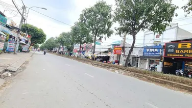 Bán nhanh biệt thự mặt tiền đường 61 Phước Long B, TP Thủ Đức. DT: 340m2, giá 31.5 tỷ