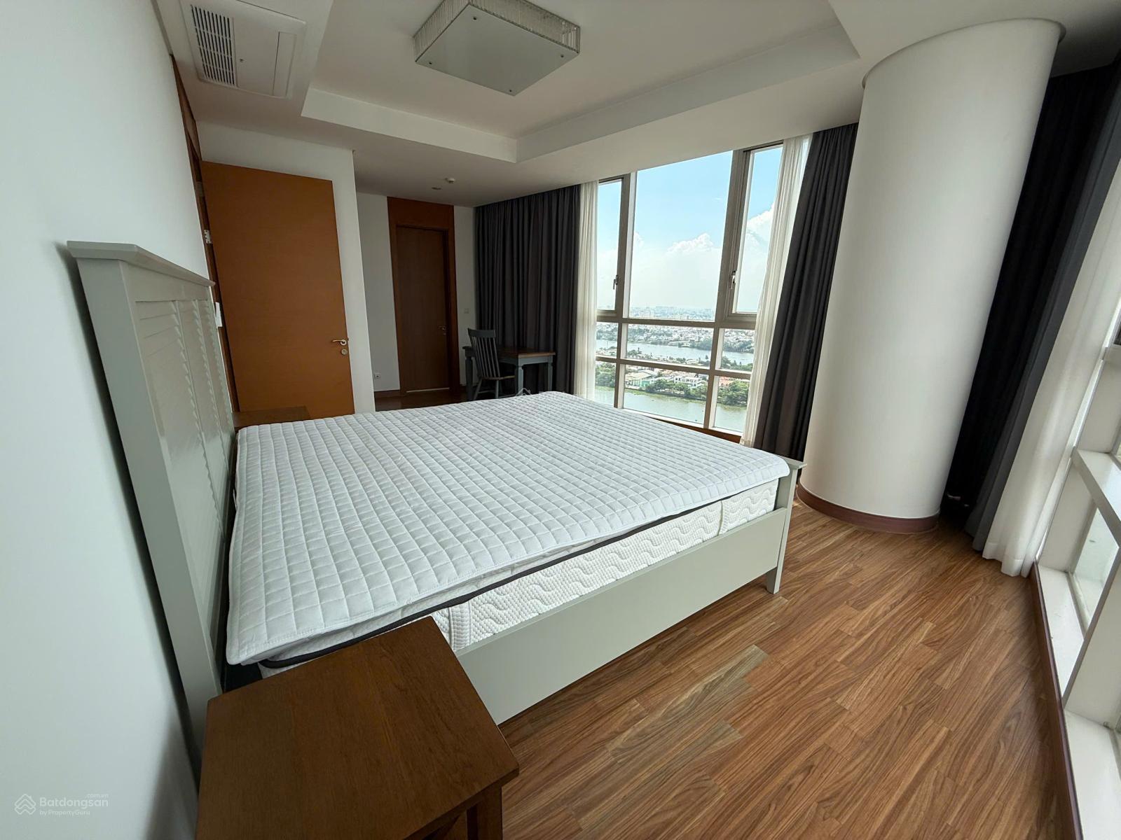 Cho thuê căn hộ dự án Xi Riverview Palace diện tích 185m2 3PN, đầy đủ nội thất, xem nhà 24/7