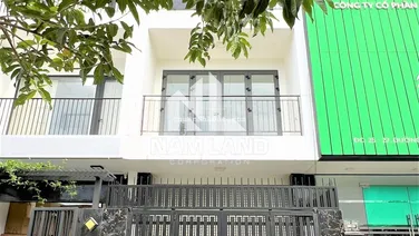 Cho thuê nhà nguyên căn 4 tầng có hầm, sàn trống suốt, có sẵn máy lạnh chuẩn làm văn phòng, ở