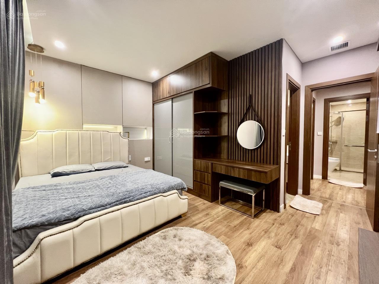 Chính chủ bán căn 2 ngủ 2WC 86m2 Bohemia, ban công Đông Nam, full đồ, có slot. Giá 7,5 tỷ