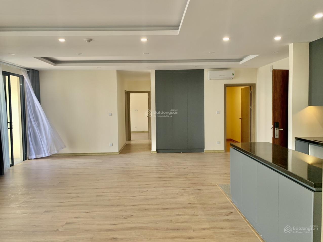 CÔ EM GỬI BÁN CĂN HỘ HOA HẬU TO NHẤT TOÀ PANDORA TRIỀU KHÚC 143m3( 3 ngủ+1 kho và 3wc) 2 Ban Công