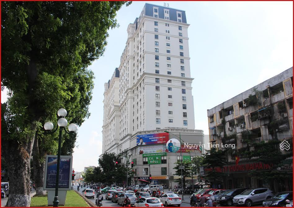 Bán penthouse 307m2 D2 Giảng Võ, view hồ Giảng Võ, cạnh Vin Giảng Võ, sổ đỏ đẹp, lâu dài 31.35 tỷ