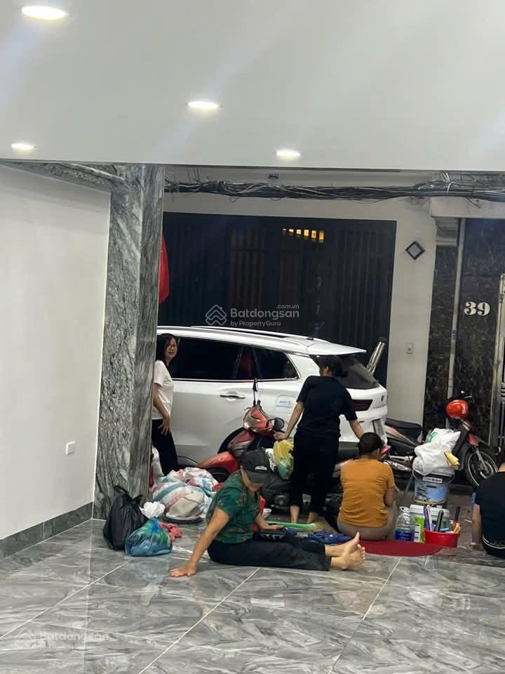 Bán nhà riêng quận Cầu Giấy, phố Nguyễn Văn Huyên, phân lô, ô tô, thang máy, dân xây, 85m2, 6 tầng Bán nhà riêng quận Cầu Giấy, phố Nguyễn Văn Huyên, phân lô, ô tô, thang máy, dân xây, 85m2, 6 tầng