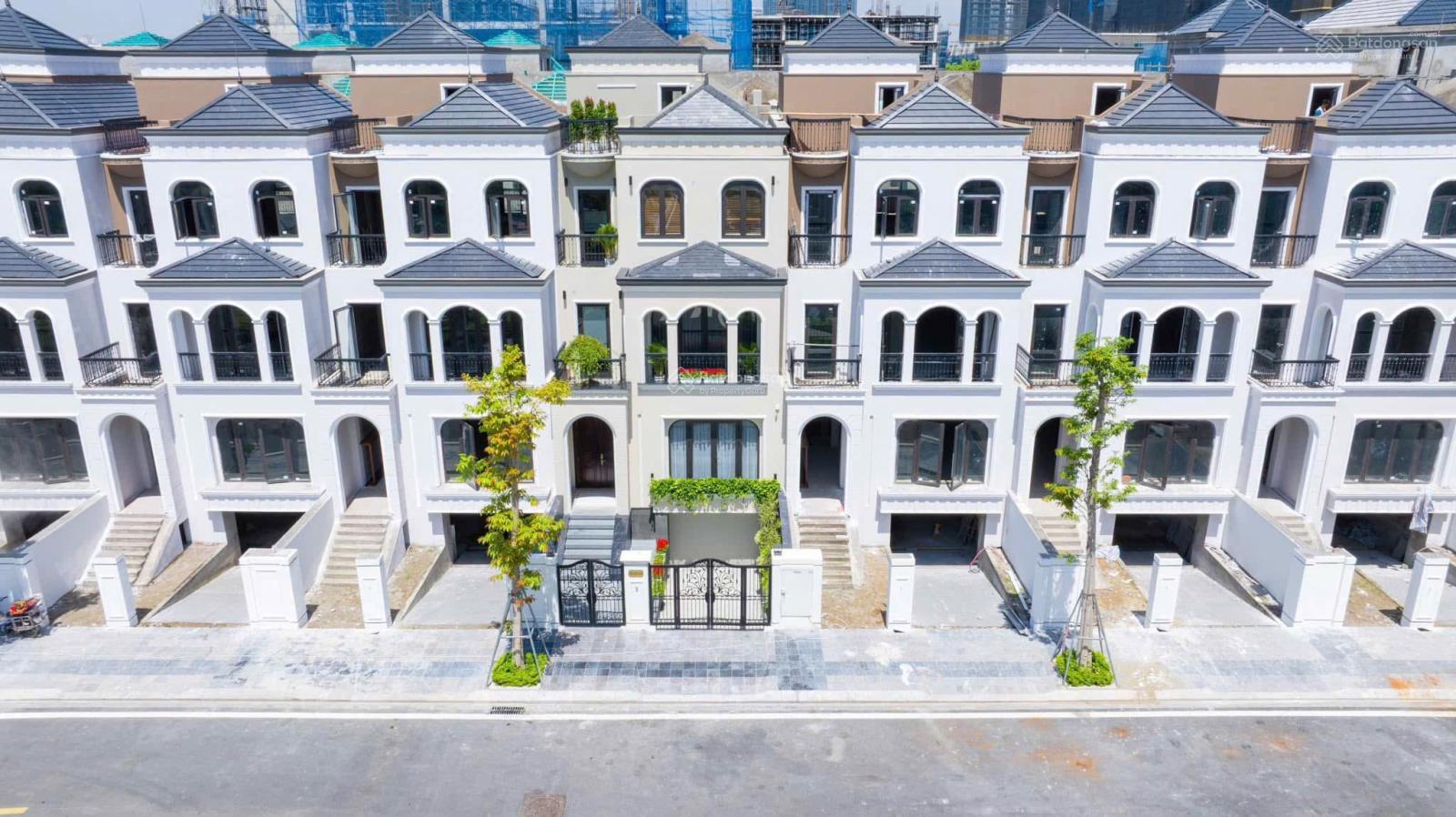 Bán biệt thự Ciputra 4 tầng 1 hầm, vị trí đẹp, gần công viên 65ha, Lotte, kinh doanh tốt, giá rẻ